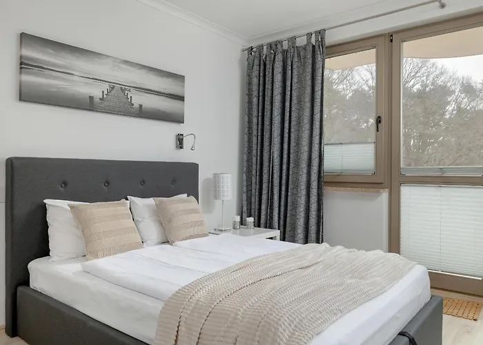 アパート Modern With Balcony 650 M From The By Rent Like シフィノウイシチェ