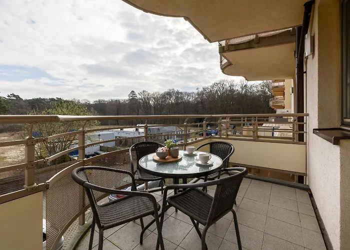 アパート Modern With Balcony 650 M From The By Rent Like *