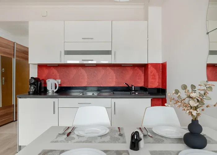 アパート Modern With Balcony 650 M From The By Rent Like *