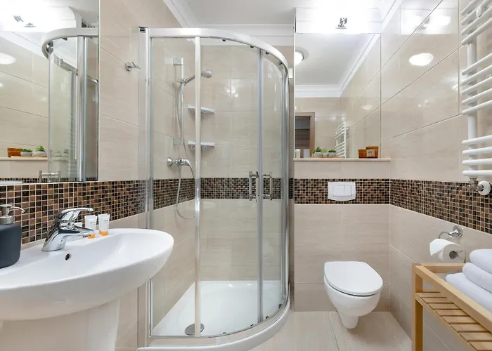 Modern With Balcony 650 M From The By Rent Like アパート